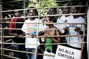 Ultimatum dei sequestratori nel Sinai "Pagate, altrimenti vi facciamo sparire" Ultimatum dei sequestratori nel Sinai "Pagate, altrimenti vi facciamo sparire"